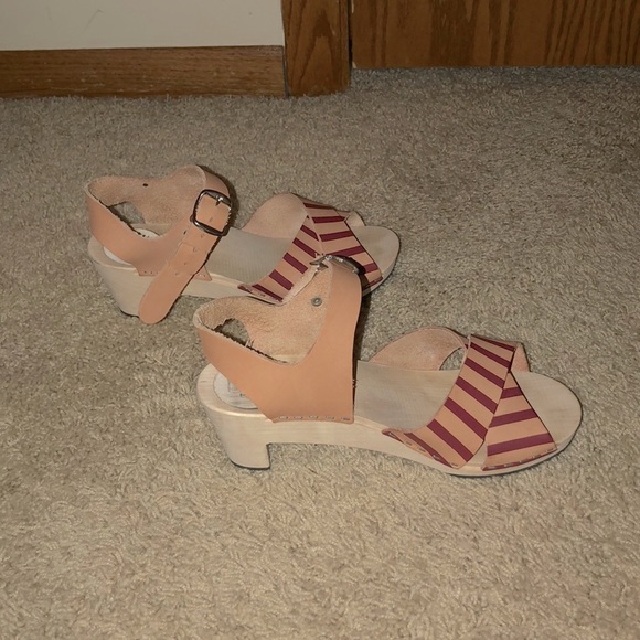 Terhi Polkki handmade Finnish sandals - Picture 3 of 6